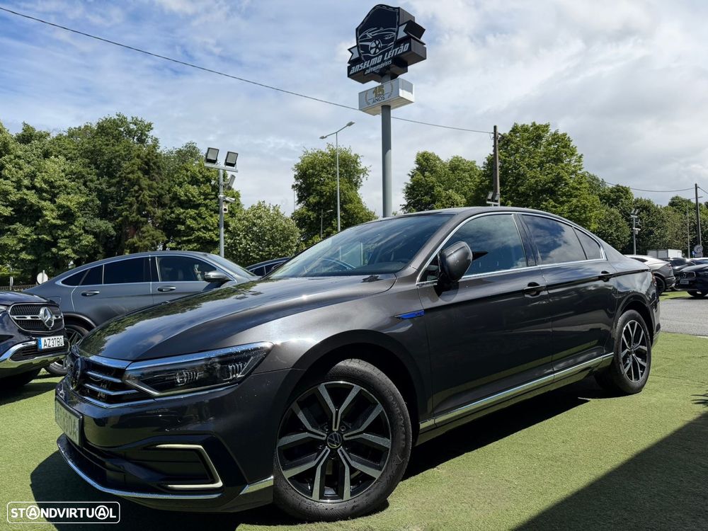 VW Passat 1.4 TSI GTE+ Plug-in - 1