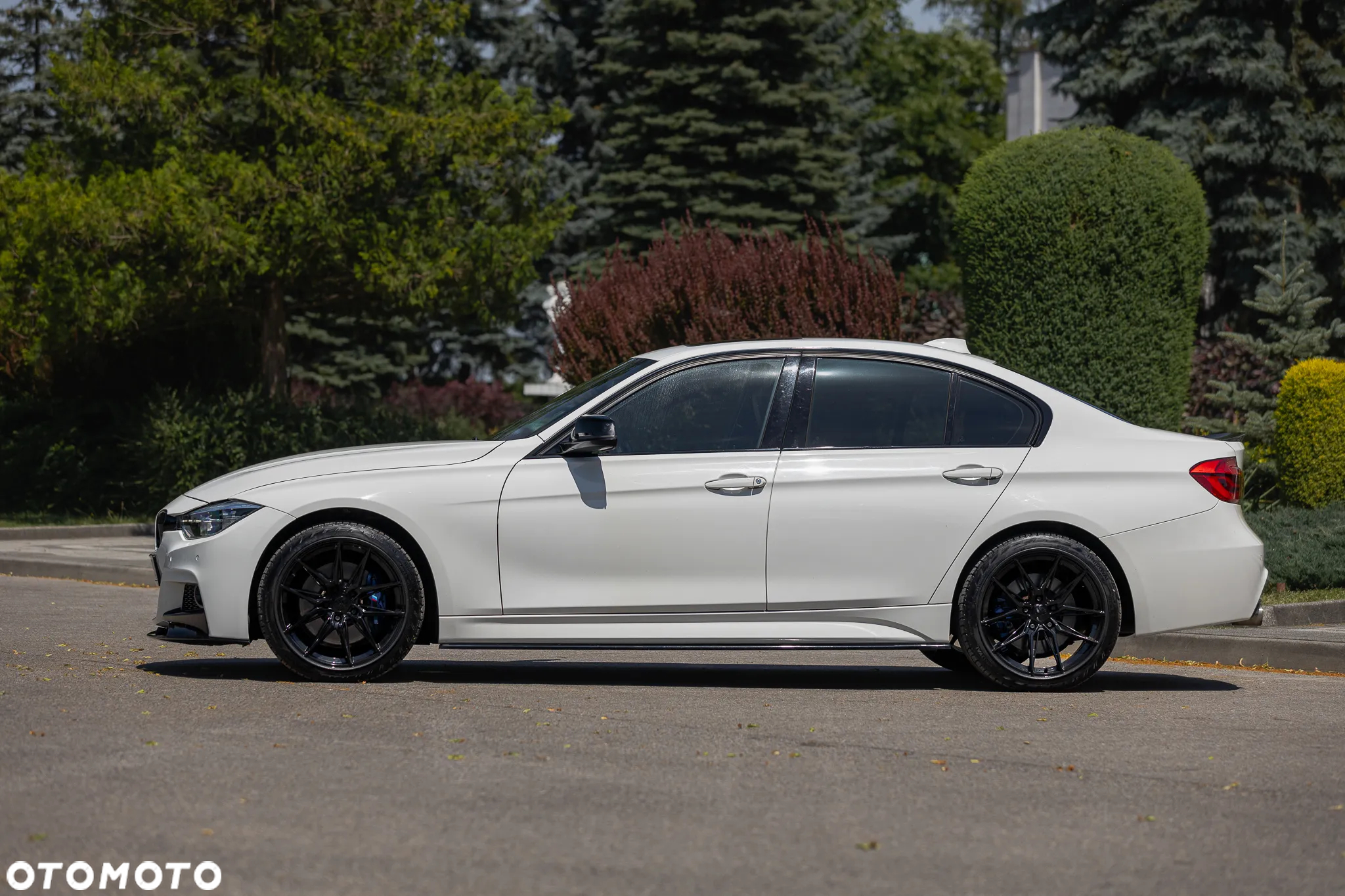 BMW Seria 3 330i xDrive - 6