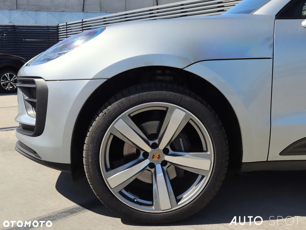 Porsche Macan Standard - 4