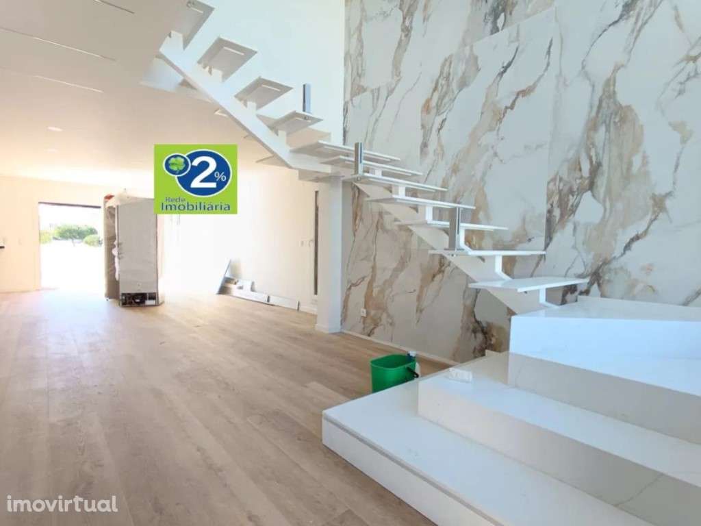 Moradia V4
Quintinhas, - Grande imagem: 3/15