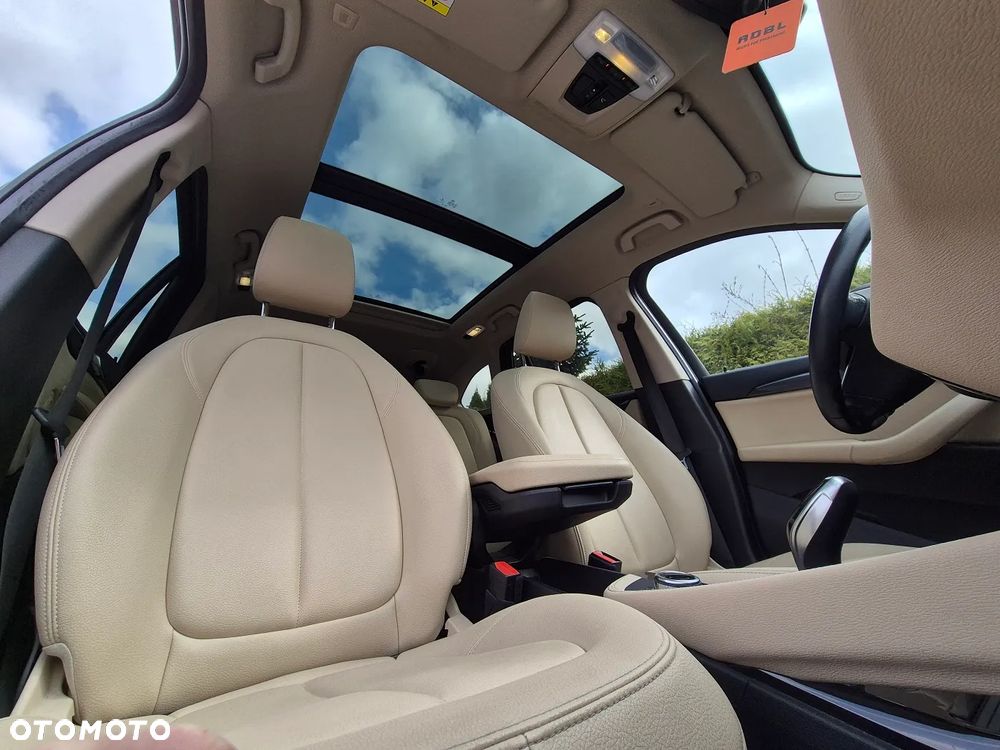 BMW X1 sDrive18i - 11