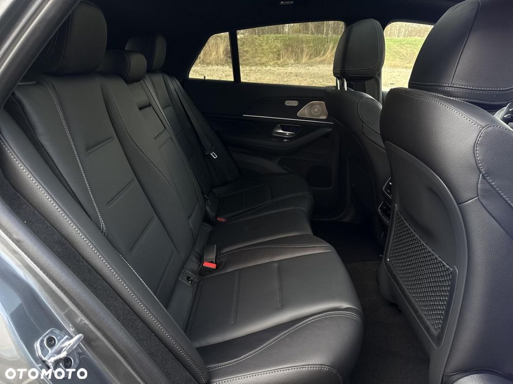 Mercedes-Benz GLE - 24