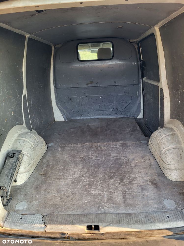 Volkswagen Transporter - 6