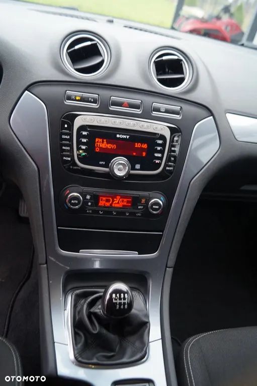 Ford Mondeo 1.6 TDCi Ambiente - 21