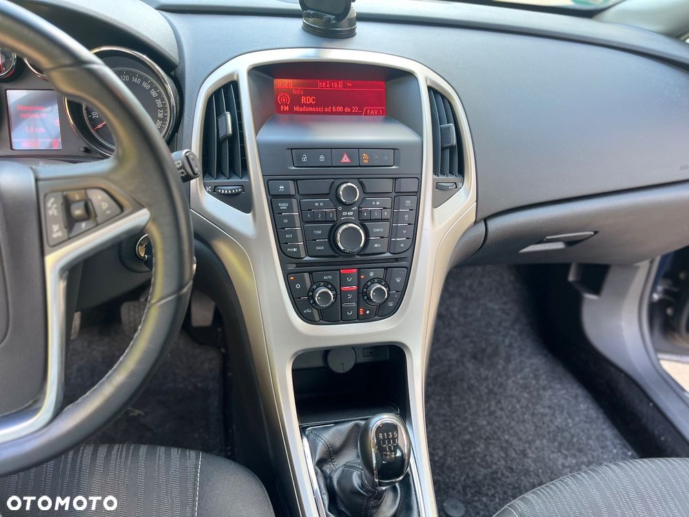 Opel Astra 1.6 Design Edition - 15