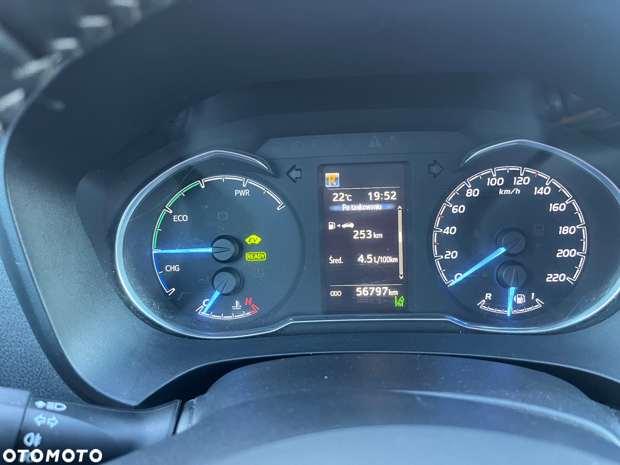 Toyota Yaris Hybrid 1.5 VVT-i Team Deutschland - 16