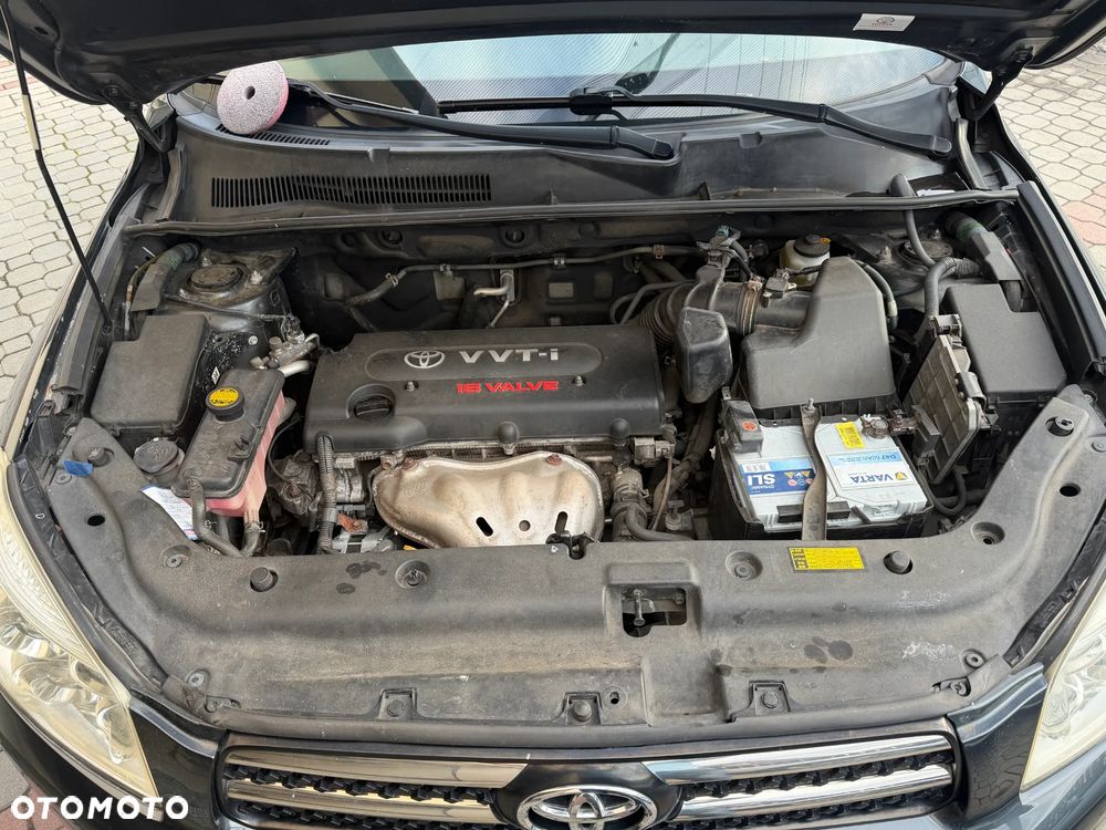 Toyota RAV4 2.0 4x4 Automatik Executive - 22