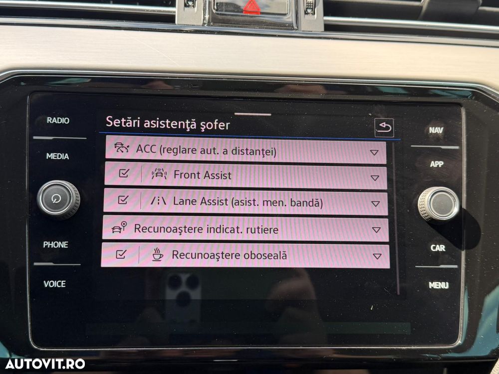 Volkswagen Passat 2.0 TDI DSG Highline - 15