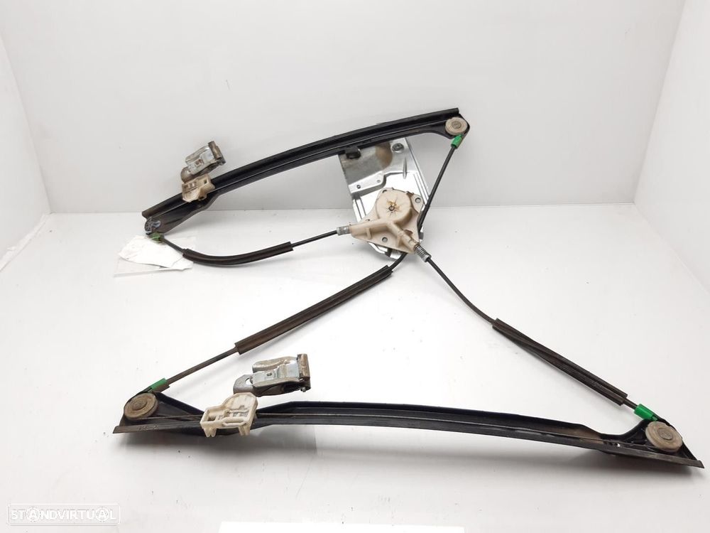 ELEVADOR DE VIDRO FRONTAL ESQUERDO VOLKSWAGEN POLO 2001 -6N4837401G - 2