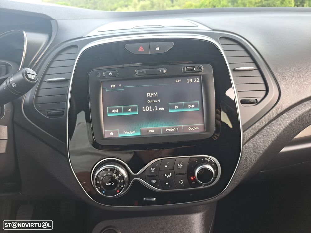 Renault Captur ENERGY TCe 120 LIMITED - 23