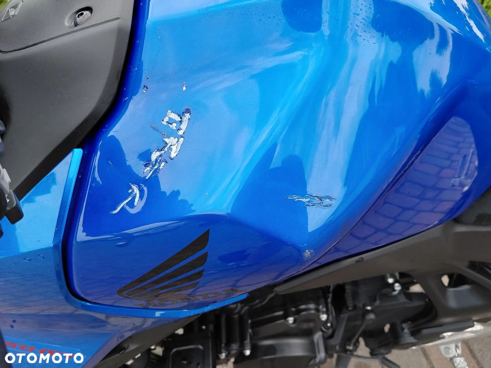Honda Hornet - 25