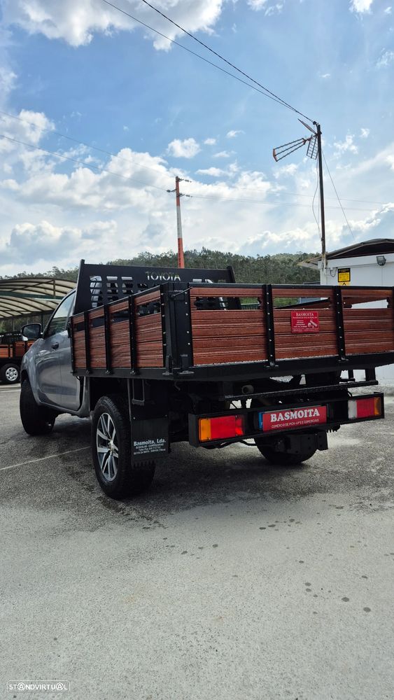 Toyota Hilux 4x4 Extra Cab Comfort - 4