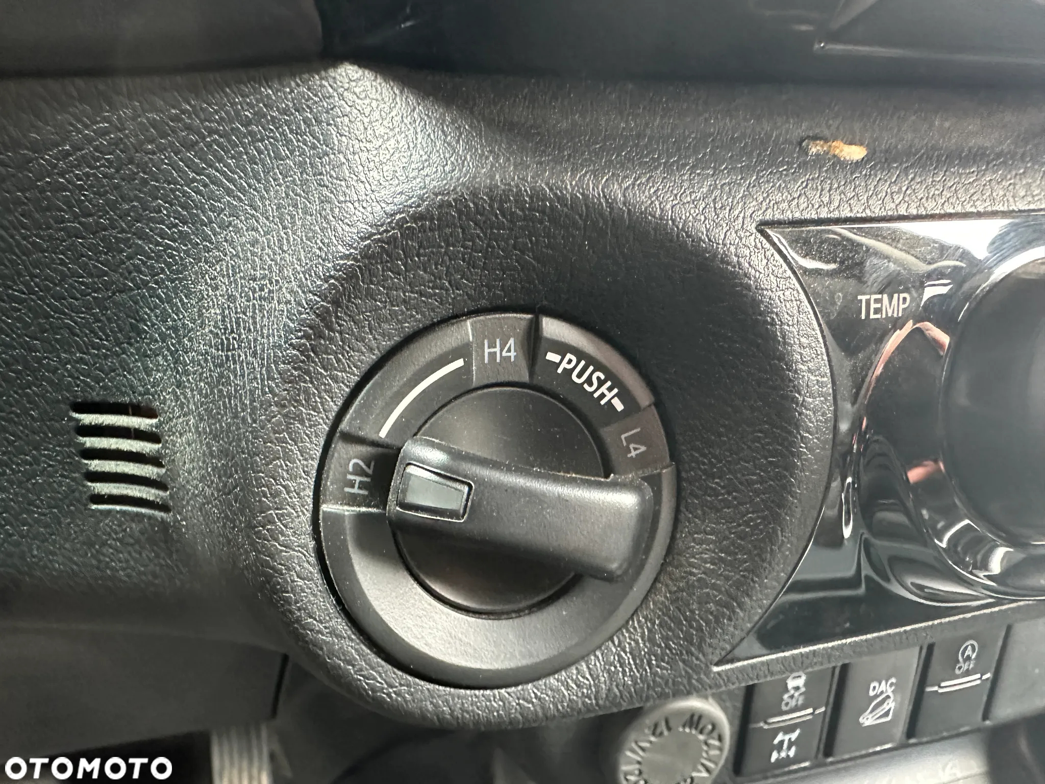 Toyota Hilux 2.8 D-4D Double Cab SR5+ 4x4 - 23