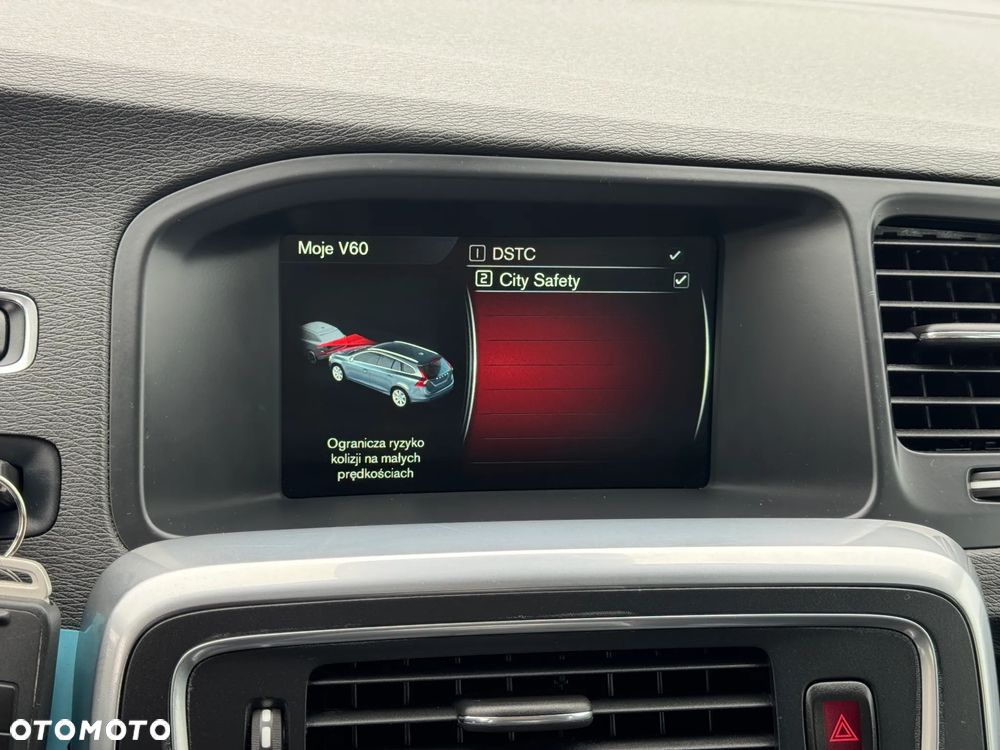 Volvo V60 D2 Summum - 15