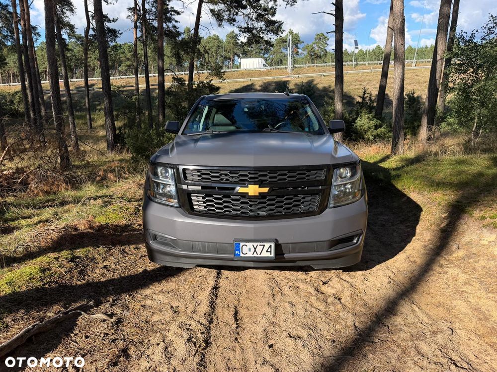 Chevrolet Suburban - 20