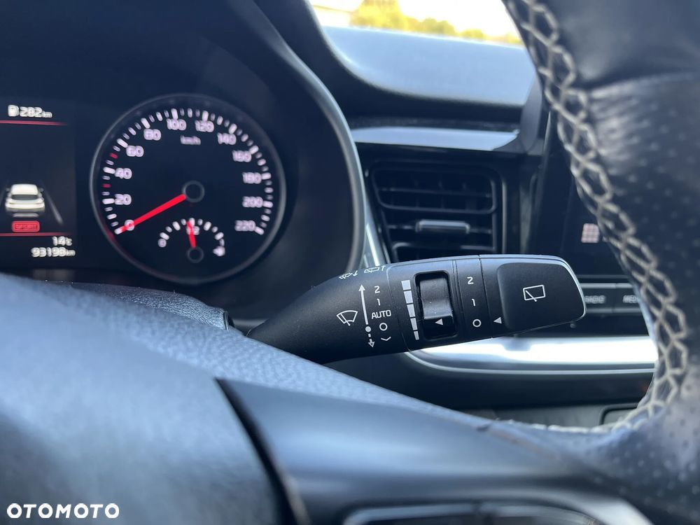 Kia Stonic 1.0 T-GDI L Business Line DCT - 26