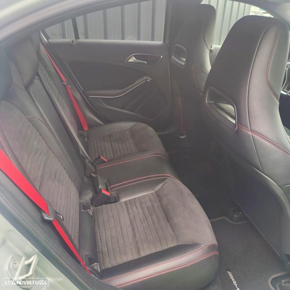 Mercedes-Benz A 180 d AMG Line - 11