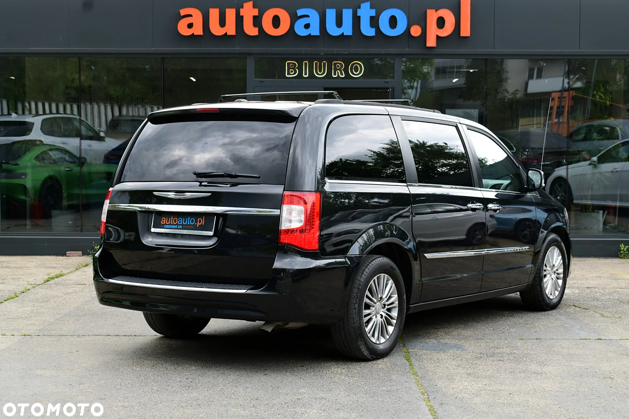 Chrysler Town & Country 3.6 Limited - 25