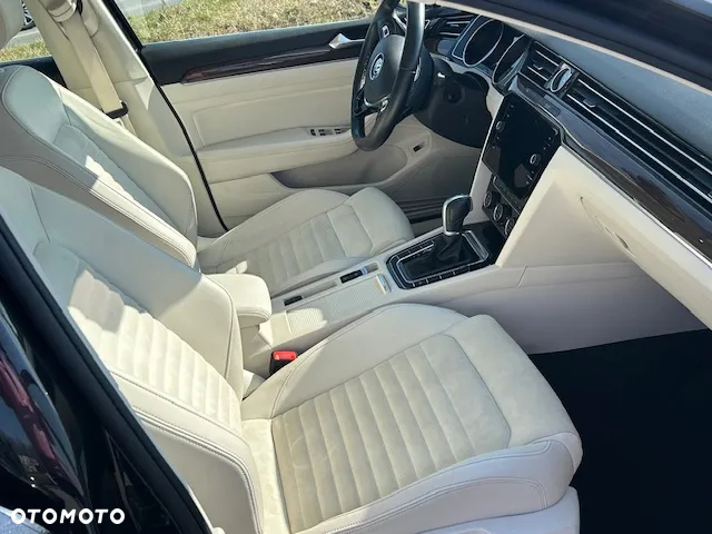 Volkswagen Passat 2.0 TSI BMT Highline DSG - 12