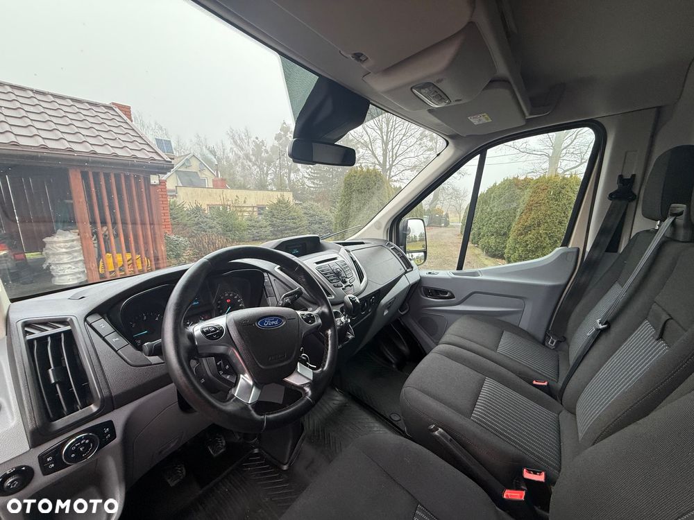 Ford Transit - 13
