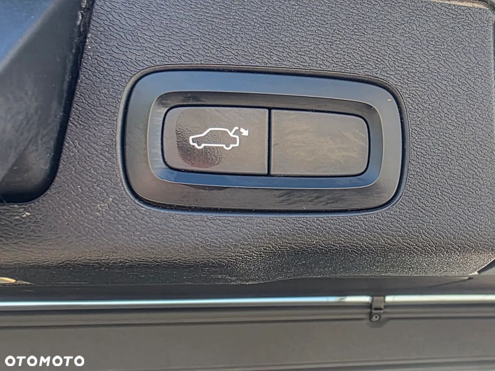 Volvo XC 60 D3 R-Design - 32