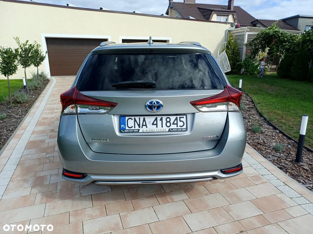 Toyota Auris 1.8 HSD Luna - 11
