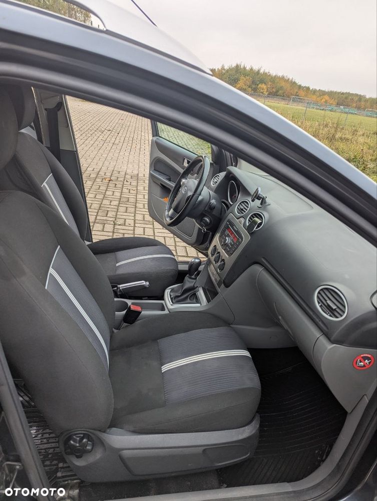Ford Focus - 12