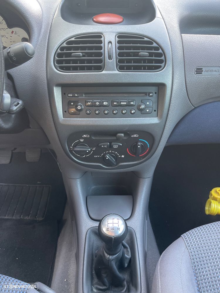 Peugeot 206 1.1 Color Line - 7