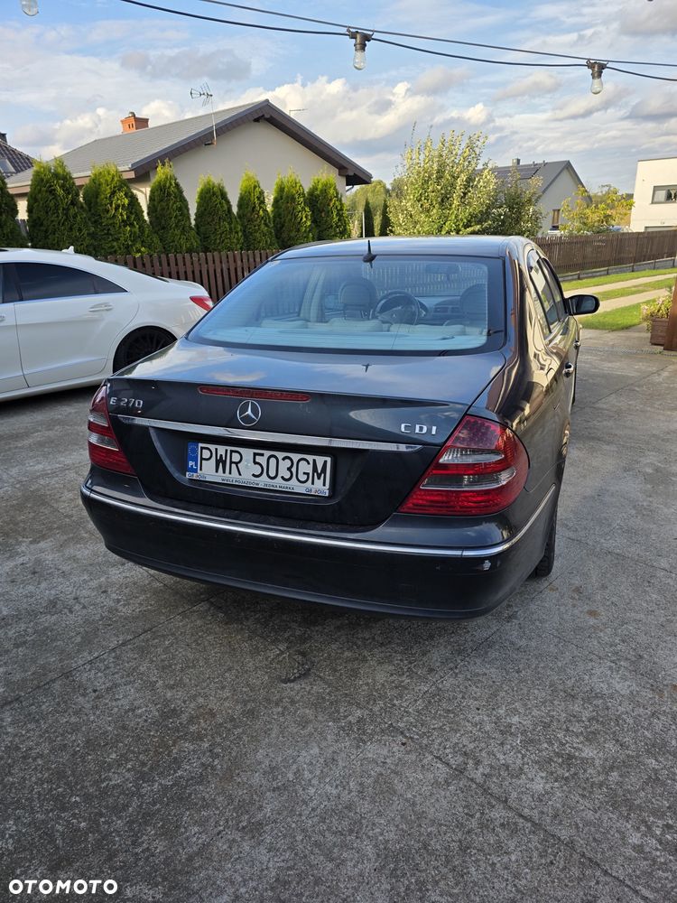 Mercedes-Benz E-Class 2003 photo 3