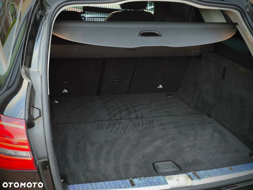 Mercedes-Benz Klasa C 220 d 9G-TRONIC - 36