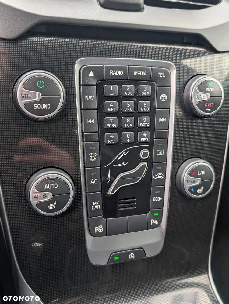Volvo V40 T4 Drive-E Momentum - 20