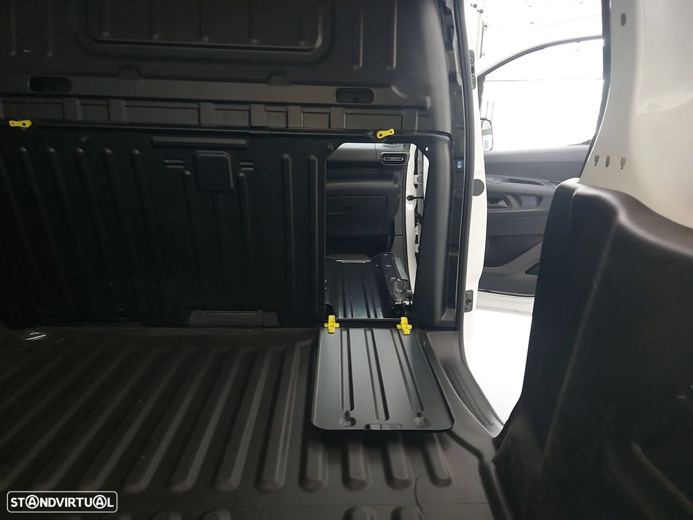 Opel COMBO XL - 22