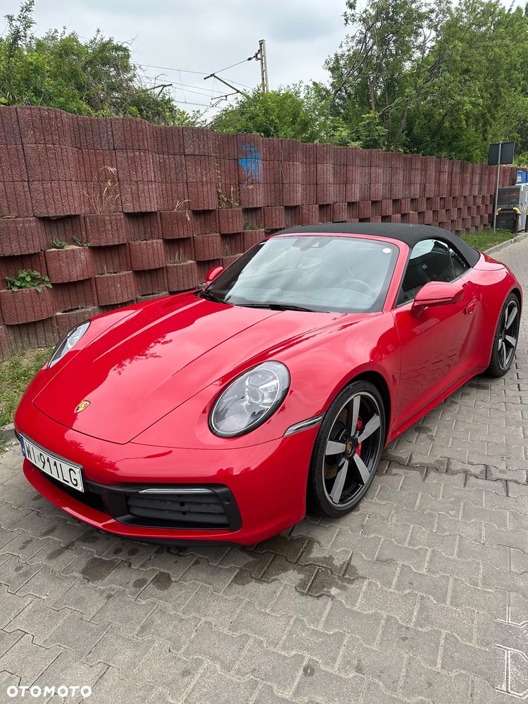 Porsche 911 Carrera 4S - 31