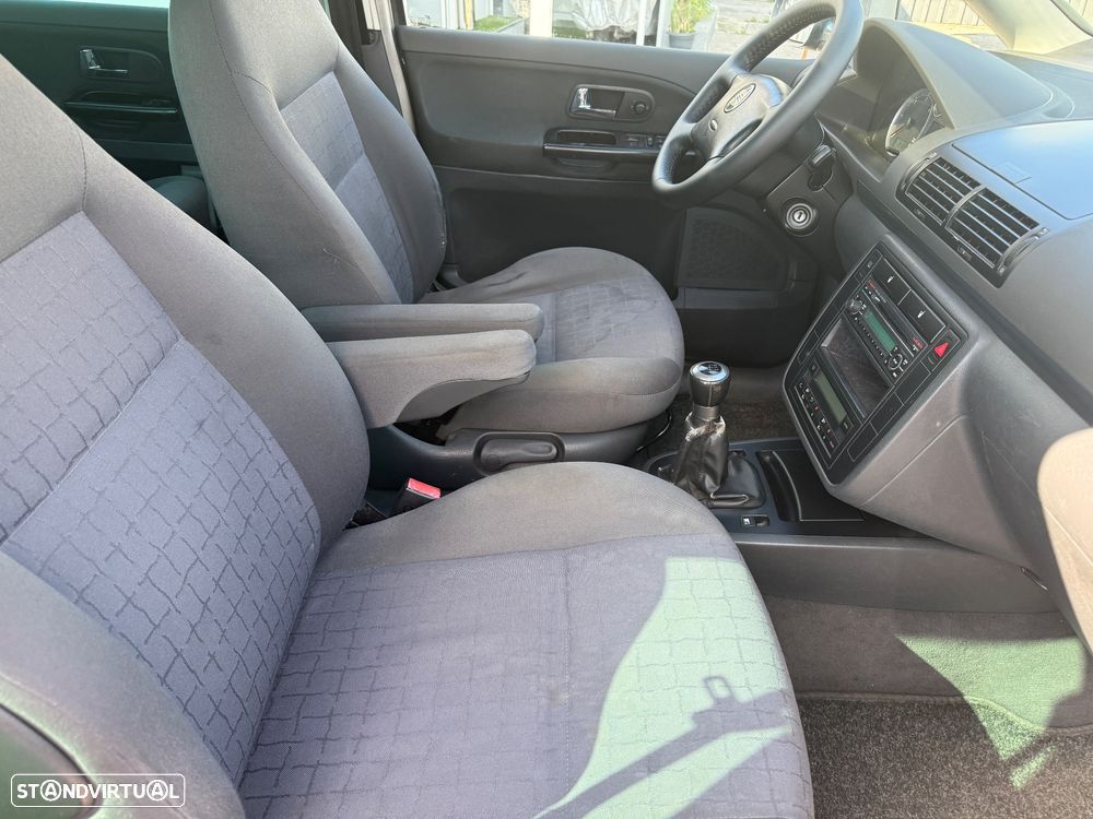 SEAT Alhambra 1.9 TDI Confort - 14