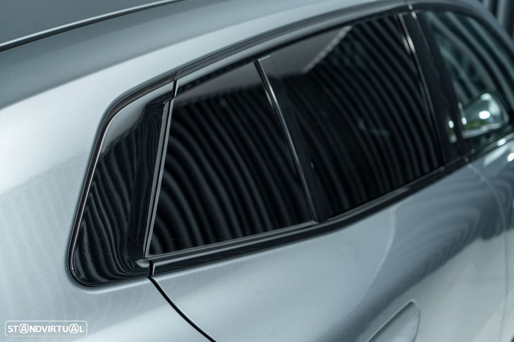 BMW iX2 eDrive20 Pack Desportivo M - 49