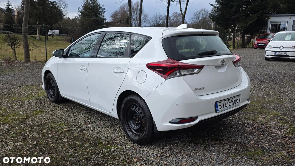 Toyota Auris 1.33 VVT-i Life - 25