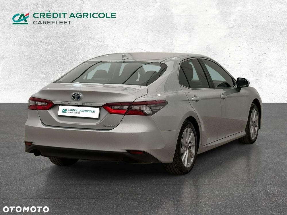 Toyota Camry - 6