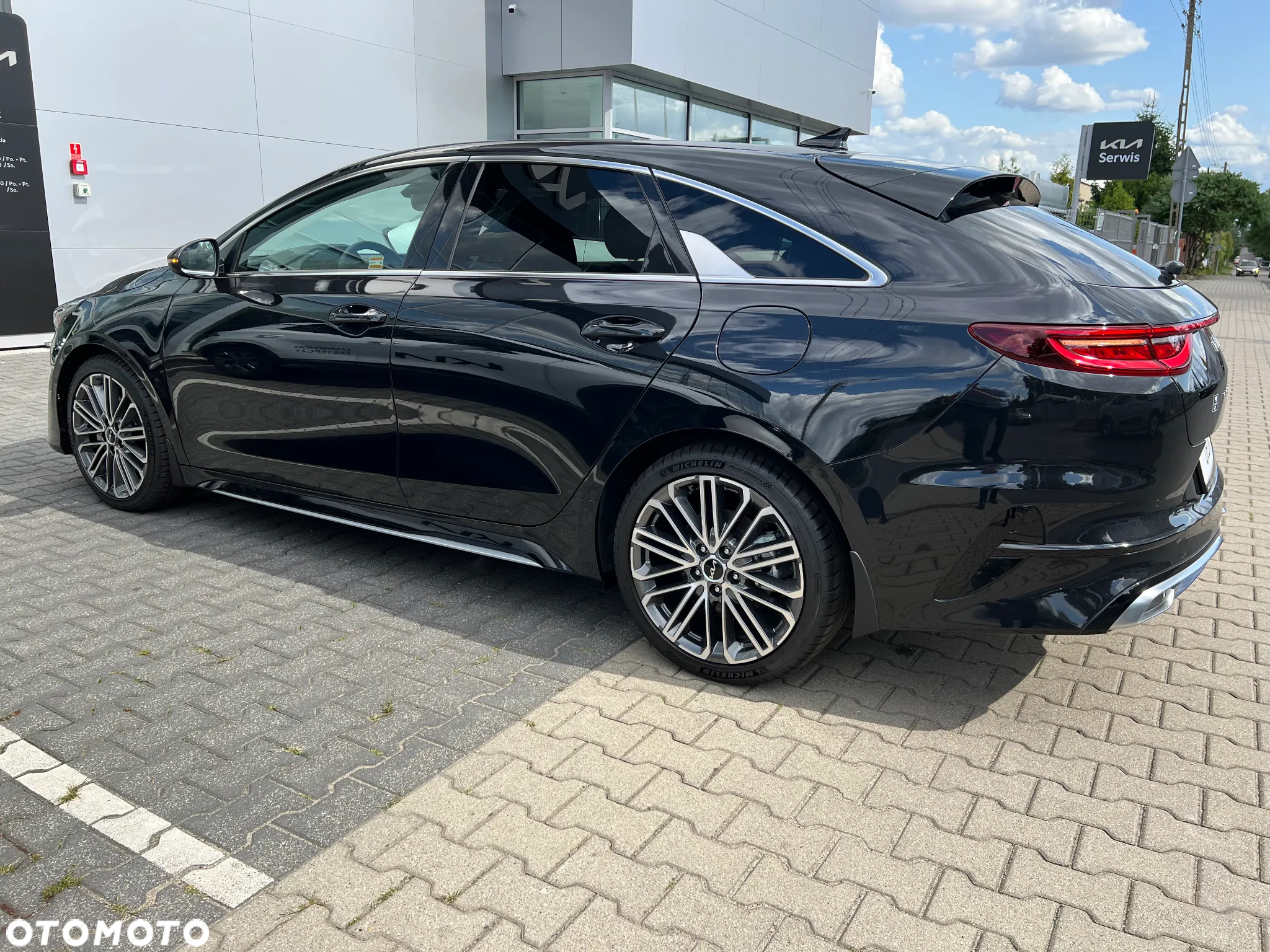Kia ProCeed 1.5 T-GDI GT Line DCT - 24