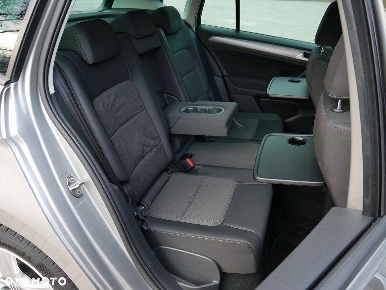 Volkswagen Golf Sportsvan - 23