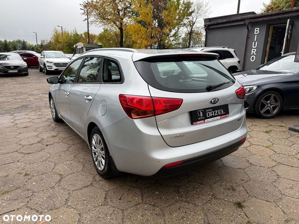 Kia Ceed - 7