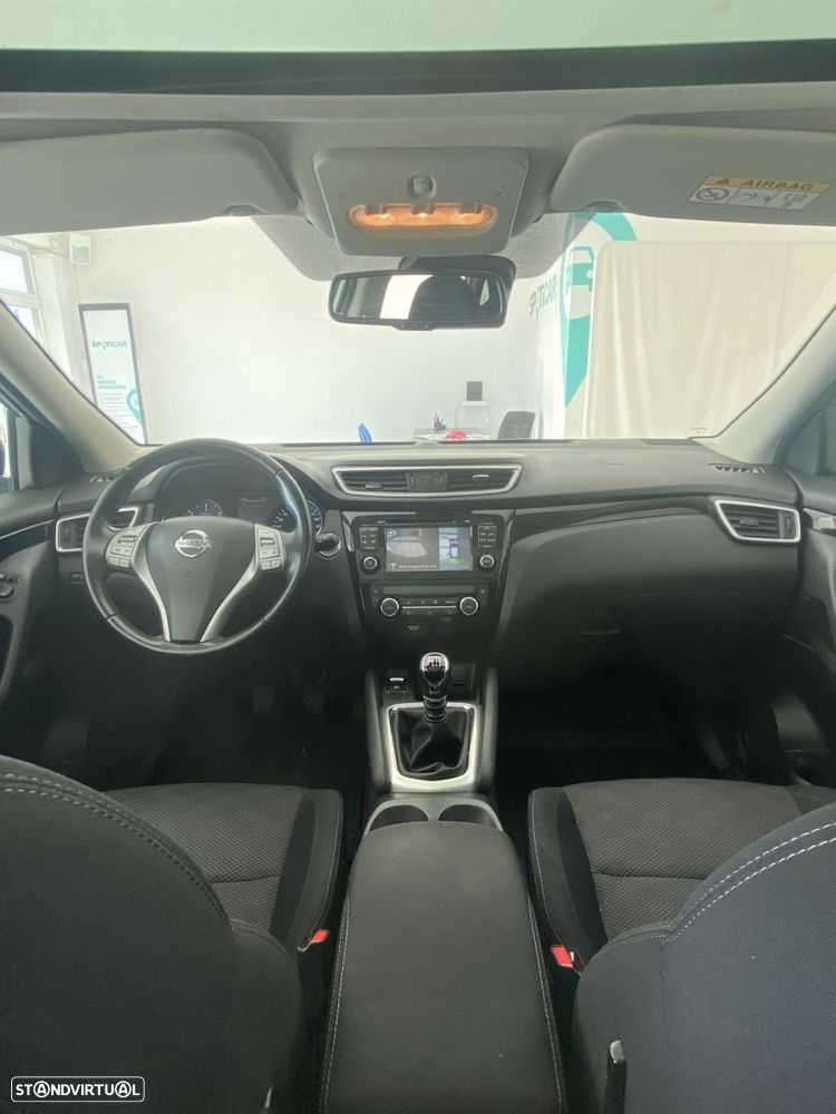 Nissan Qashqai 1.5 dCi N-Connecta - 10