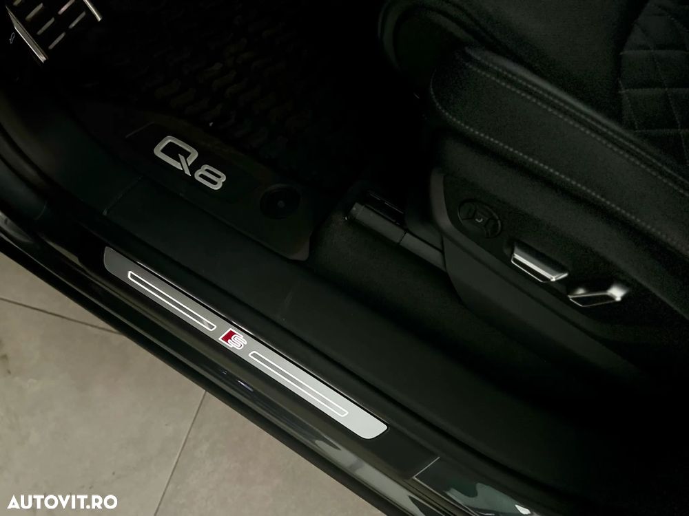 Audi Q8 SUV TFSI e quattro 290 kW tiptronic - 11