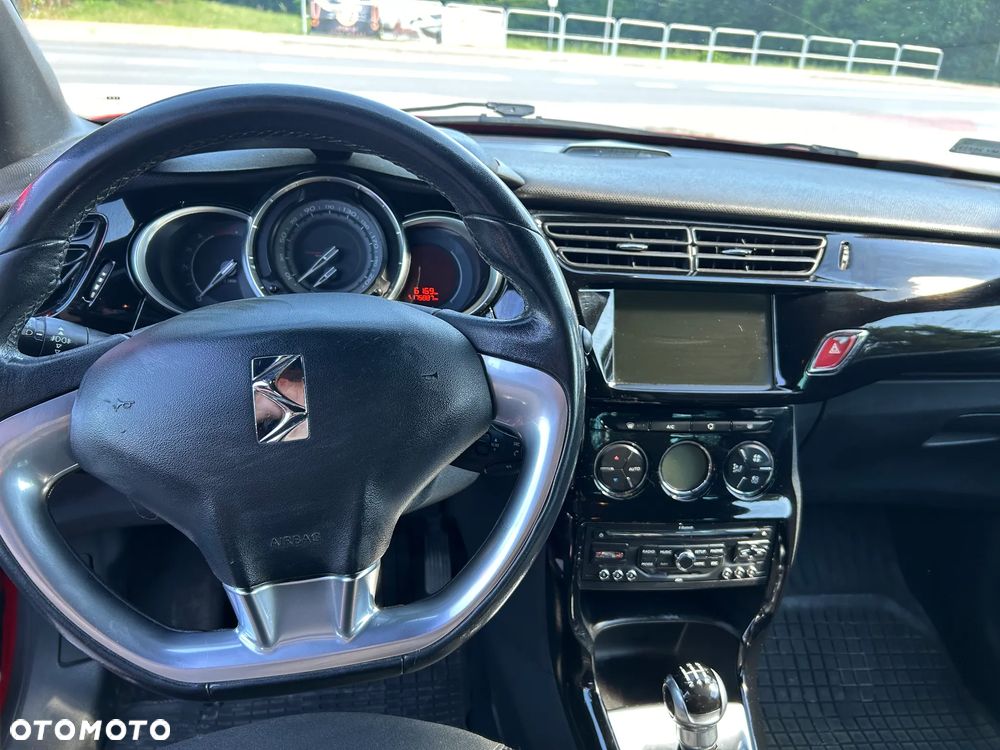 Citroën DS3 1.6 HDi SoChic - 8