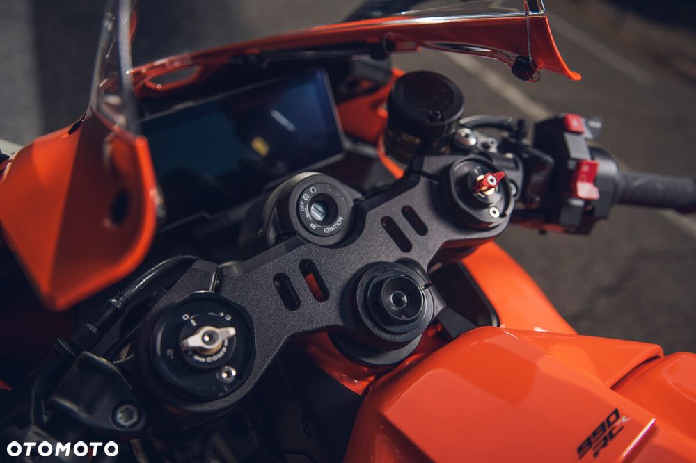 KTM RC 990 - 24