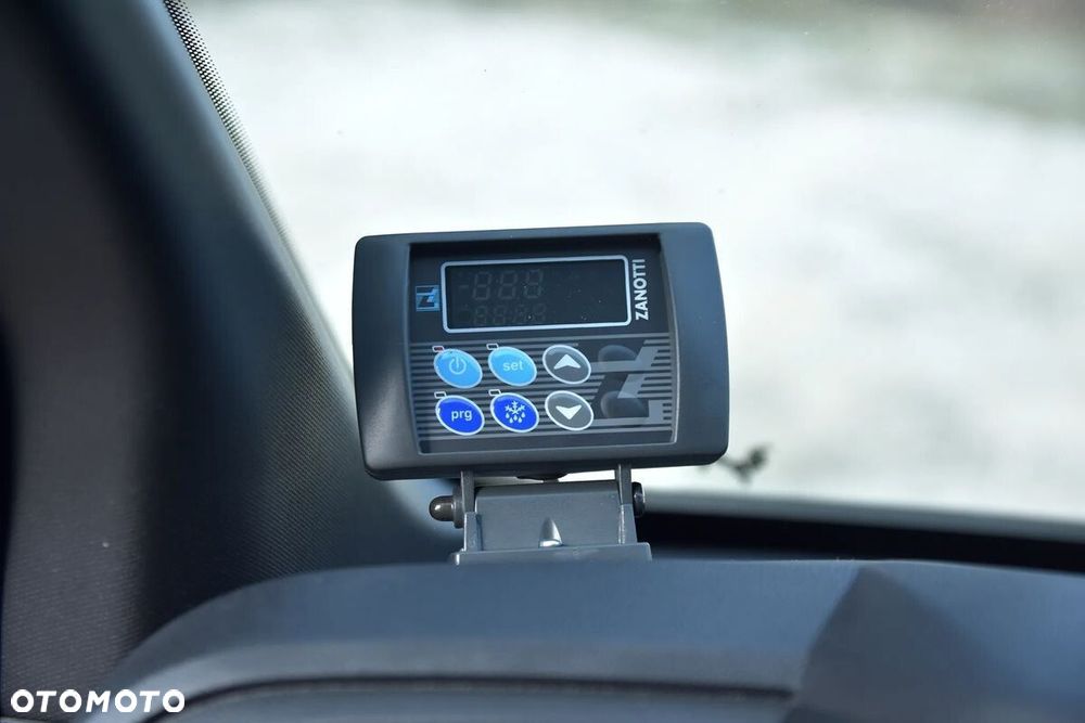 Renault Master Kontener 8EP 2.0 170KM Izoterma Chłodnia - 22