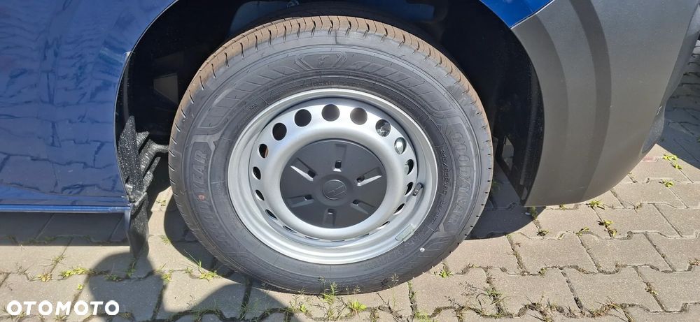 Volkswagen Transporter - 12