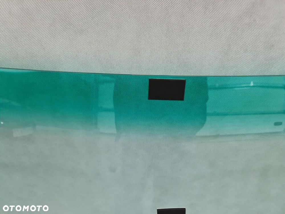 szyba przednia czołowa nowa mercedes w123 sedan 1976-1987 rok - 2