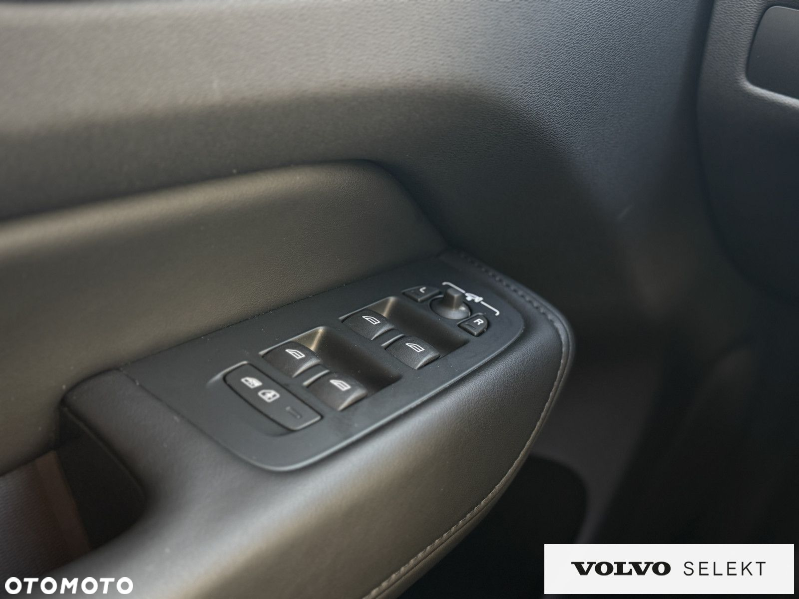 Volvo XC 60 - 25