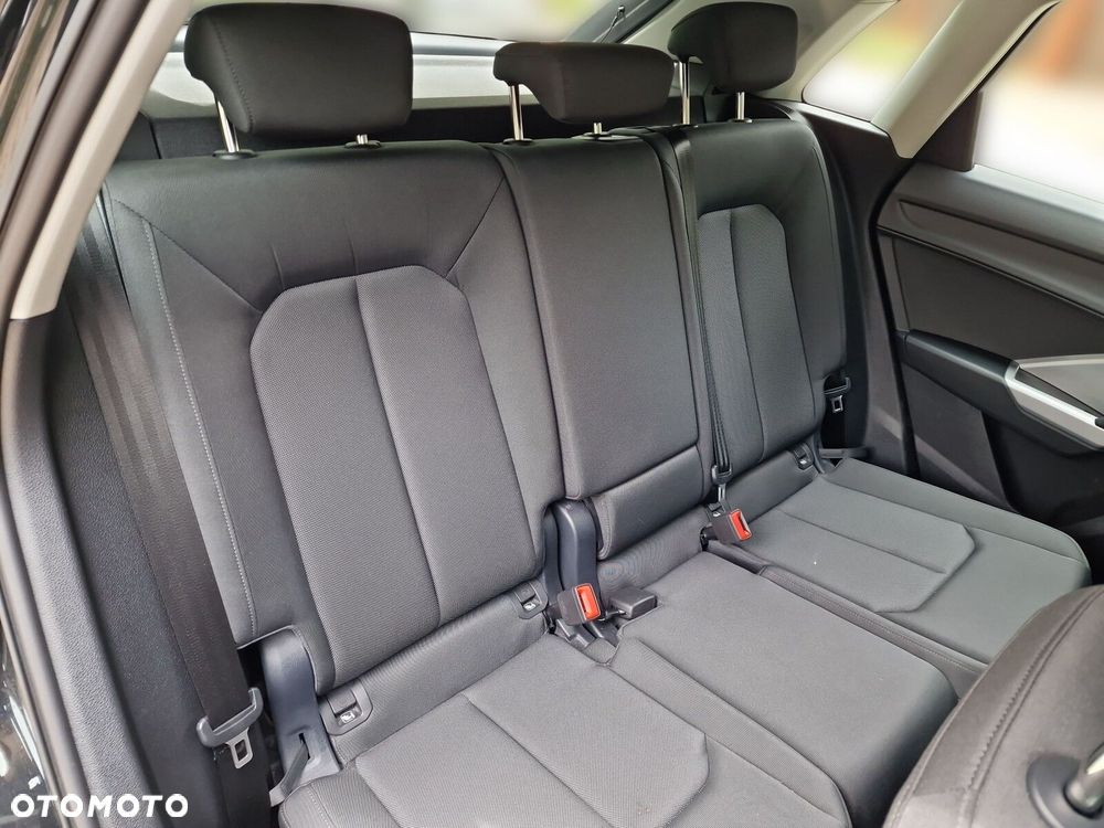 Audi Q3 - 24