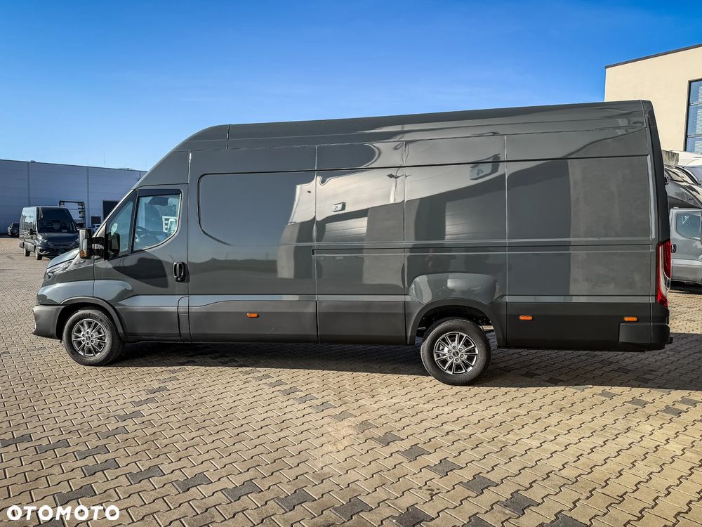Iveco Daily 35S18HV L4H3 Furgon od ręki - 7